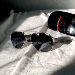 PRADA SUNGLASSES (LINEA ROSSA PS 53XS) 🕶